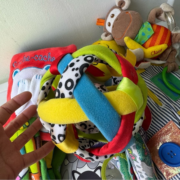 Baby infant soft toy lot peekaboo book black white high contrast sensory - Picture 5 of 12